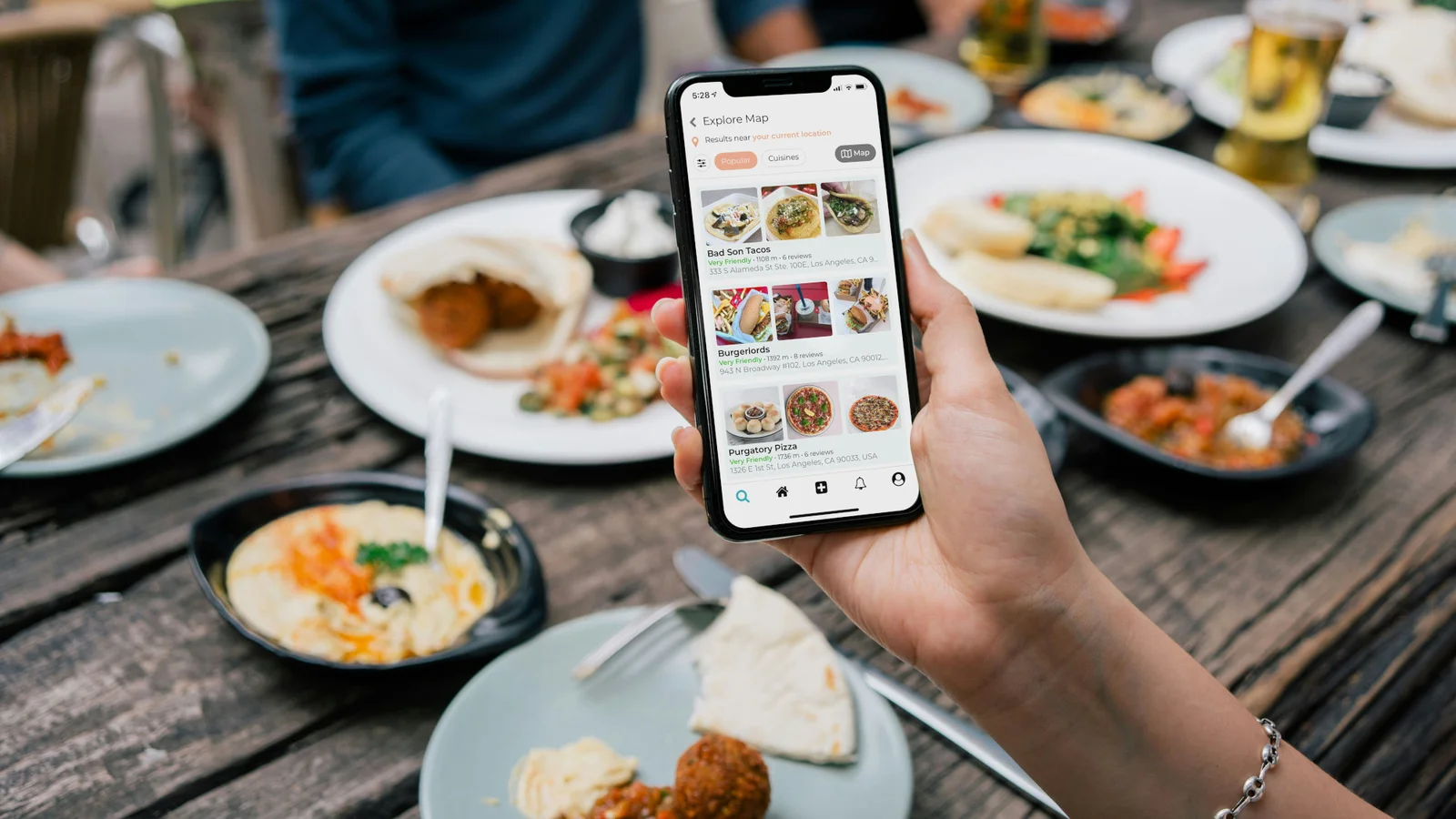 Backend maintenance for an online food sales platform